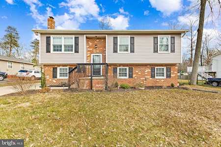 26033 Cresent Ln Mechanicsville, MD 20659