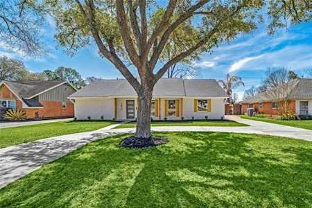 5815 Willowbend Blvd Houston, TX 77096