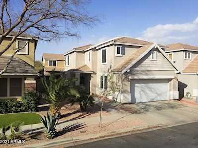 8742 E Lomita Avenue Mesa, AZ 85209