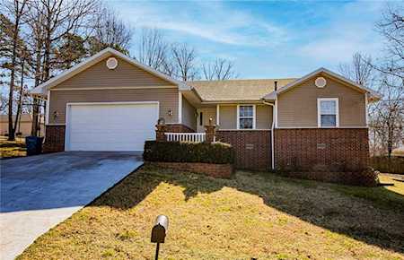 25 Radcliffe Dr Bella Vista, AR 72714