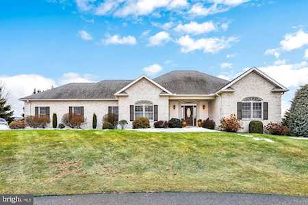 6322 Sawgrass Ct Fayetteville, PA 17222