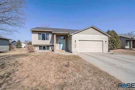 7604 W Strabane St Sioux Falls, SD 57106