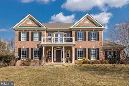 19330 Fairhaven Ct Round Hill, VA 20141