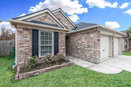 21 Signal Hill Dr Manvel, TX 77578