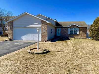 12426 St Joseph Place Crown Point, IN 46307