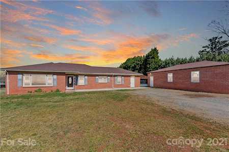 1960 Old Hickory Grove Rd Mount Holly, NC 28120
