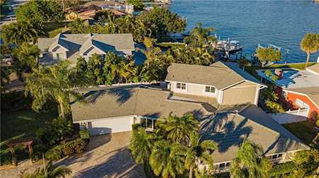 111 Driftwood Ln Belleair Bluffs, FL 33770