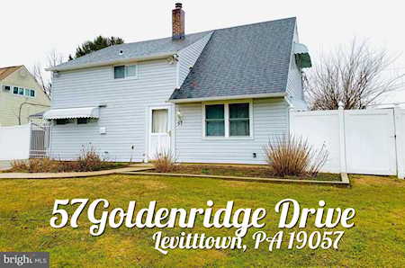 57 Goldenridge Dr Levittown, PA 19057