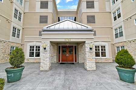 5745 Newbank Circle Dublin, OH 43017