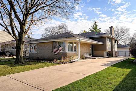 146 E Adams St Elmhurst, IL 60126