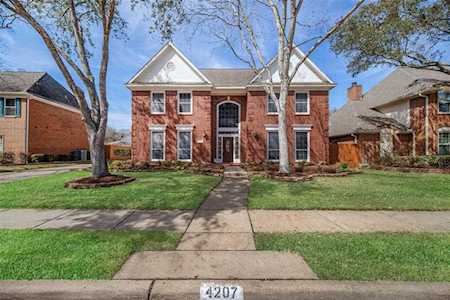 4207 Island Hills Dr Pasadena, TX 77059