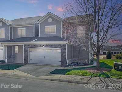 1134 Stuarts Landing Dr Cramerton, NC 28032