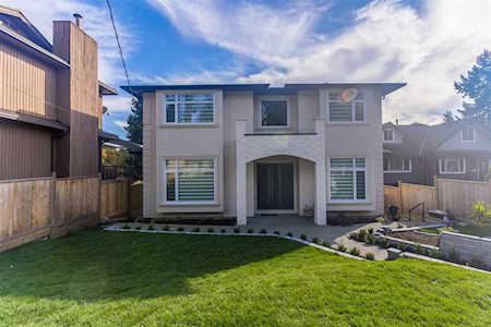 8154 Gilley Avenue Burnaby, BC V5J 4Y5