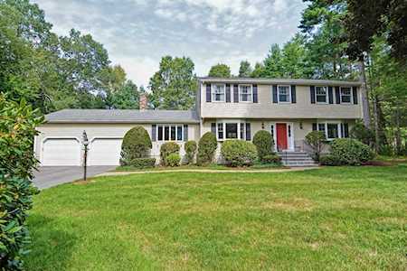 1 Shawnee Rd. Medfield, MA 02052
