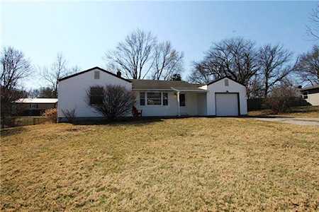 617 NE 81st Terrace Kansas City, MO 64118