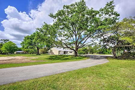 5665 SW Woodham Street Palm City, FL 34990