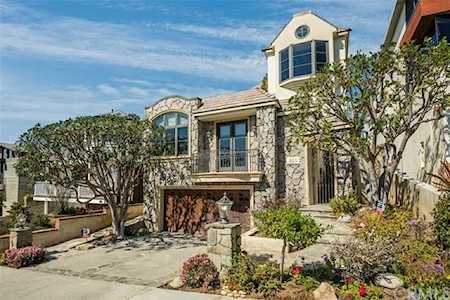 865 3rd Street Manhattan Beach, CA 90266