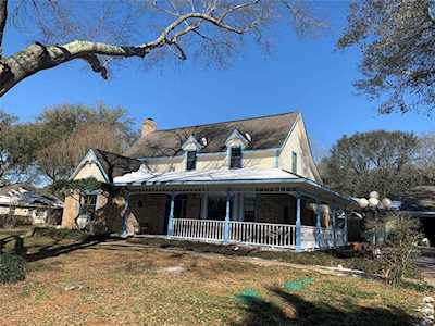 18806 N Roselake Dr Tomball, TX 77377