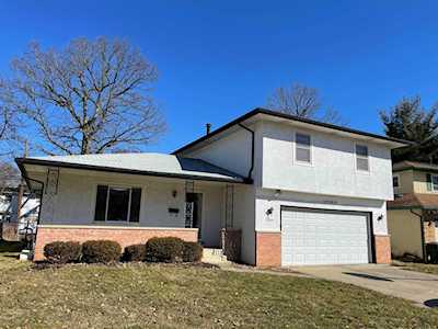 2066 Honeytree Loop Columbus, OH 43229
