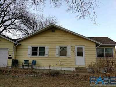 3504 E 16Th St Sioux Falls, SD 57103