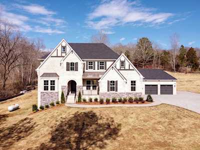 8170 Charlotte Pike Nashville, TN 37221