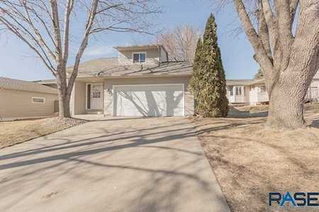 4408 E Lexington Cir Sioux Falls, SD 57103