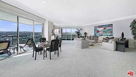 10490 Wilshire Boulevard #2701 Los Angeles, CA 90024