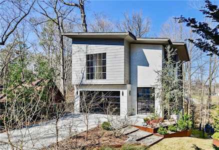 571 Overbrook Dr NW Atlanta, GA 30318