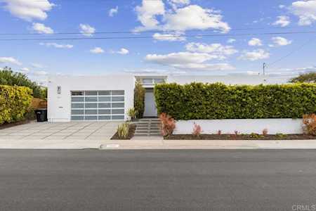 8835 Robin Hood Lane La Jolla, CA 92037