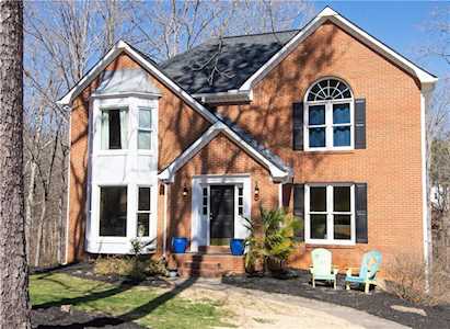 807 Lake Mist Dr Woodstock, GA 30188