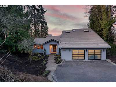 16777 Phantom Bluff Ct Lake Oswego, OR 97034