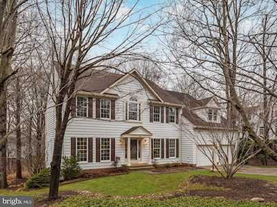 7082 Garden Walk Columbia, MD 21044
