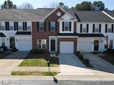 411 Canoe Ct Rock Hill, SC 29732