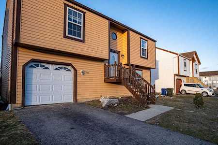 2230 Golden Leaf Lane Columbus, OH 43223