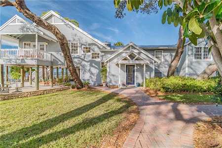 505 N Mayo St Crystal Beach, FL 34681