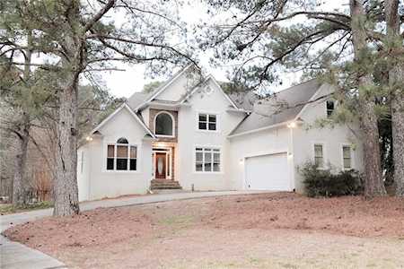 4035 Hogans Mill Ln Loganville, GA 30052