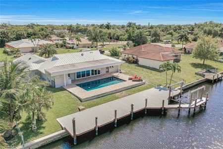 6572 E Town And River Rd Fort Myers, FL 33919