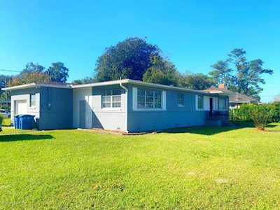 2906 Ribault Scenic Dr Jacksonville, FL 32208