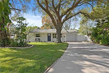 1919 Shore Acres Blvd NE St Petersburg, FL 33703