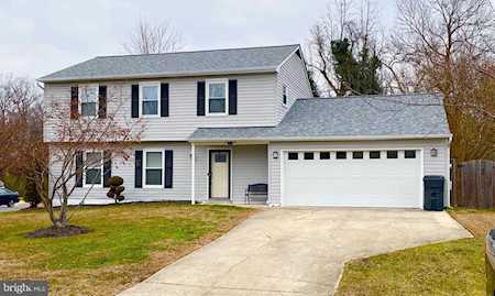 2189 Fawn Ct Waldorf, MD 20602