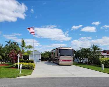5601 Brightwood Dr Fort Myers, FL 33905