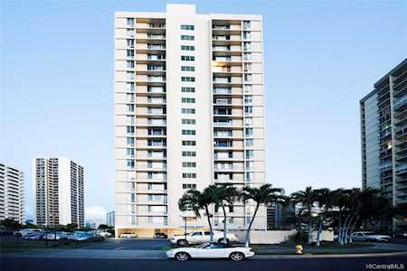 909 Ala Nanala Street #1904 Honolulu, HI 96818