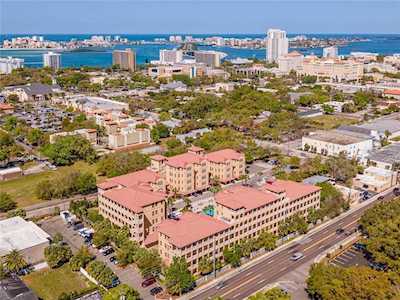 606 Wells Ct #402 Clearwater, FL 33756