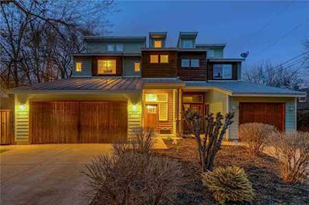 2710 Jones RD #A Austin, TX 78745