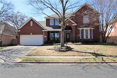 8402 Lofty LN Round Rock, TX 78681