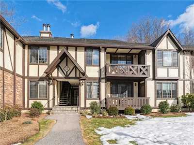 12 Foxwood Drive #8 Pleasantville, NY 10570