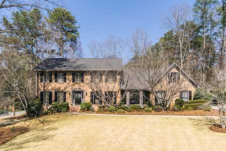3869 Allenhurst Dr Peachtree Corners, GA 30092