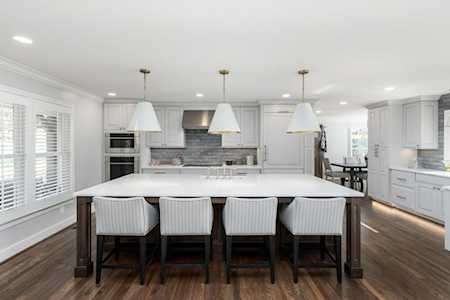 1659 Tichenor Ct Dunwoody, GA 30338