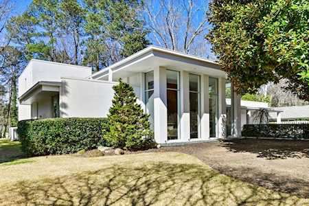 5890 Hilderbrand Dr Atlanta, GA 30328