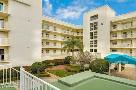8700 Ridgewood Avenue #402b Cape Canaveral, FL 32920